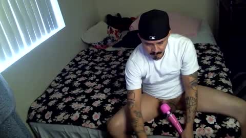 PeterGrandee online show from November 17, 8:23 pm