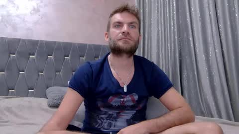 10in_deluxe online show from December 3, 7:14 am