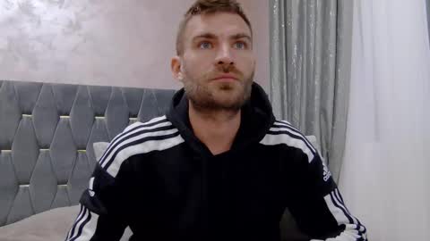 10in_deluxe online show from December 16, 10:44 am