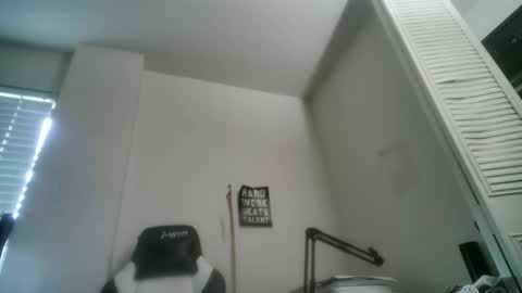 11inchtattedtrinibad online show from March 29, 10:10 pm