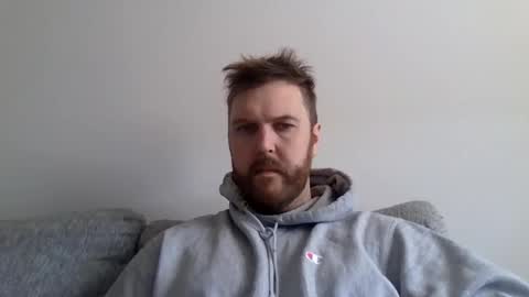 123holt123 online show from February 9, 7:07 pm