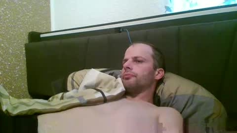 Snapshot of 19berni91 chatting on September 14, 6:04 am berni online show from September 14, 6:04 am