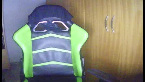 1good_vibes1 online show from January 18, 6:15 am