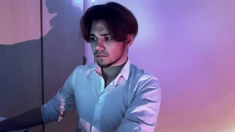 1roberttt online show from December 3, 8:59 pm