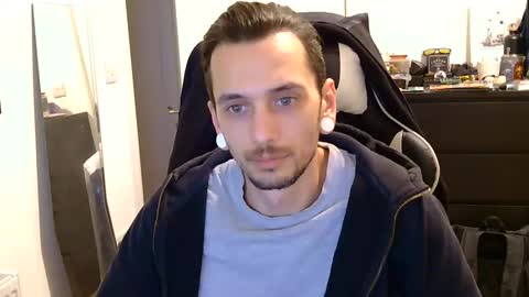 Snapshot of 2323gary chatting on February 7, 7:06 pm 2323gary online show from February 7, 7:06 pm