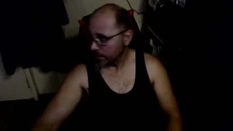 2krazylegz online show from December 17, 11:44 pm