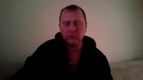 Snapshot of 2ndlipeater chatting on October 12, 7:13 am Girts online show from October 12, 7:13 am