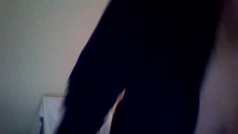 Snapshot of 2ndlipeater chatting on October 3, 8:30 am Girts online show from October 3, 8:30 am