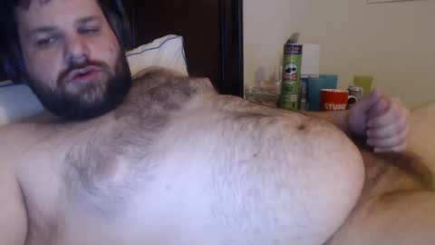 Snapshot of 420coolguy6971108 chatting on February 12, 10:46 am 420coolguy6971108 online show from February 12, 10:46 am