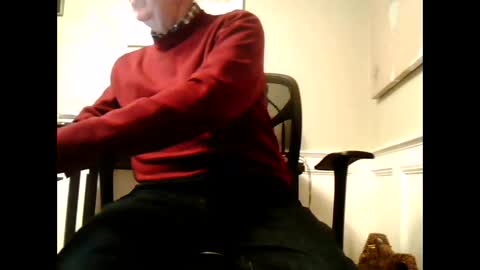 Snapshot of 4uguys chatting on December 16, 3:40 am 4uguys online show from December 16, 3:40 am
