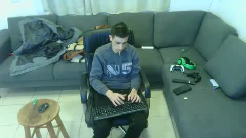 crazy101 online show from February 8, 8:52 am