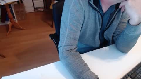 69pifpaf online show from December 4, 12:36 pm