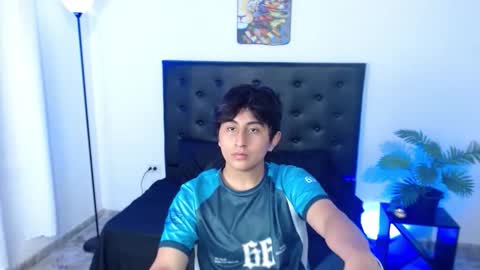 zyan online show from December 2, 2:53 pm