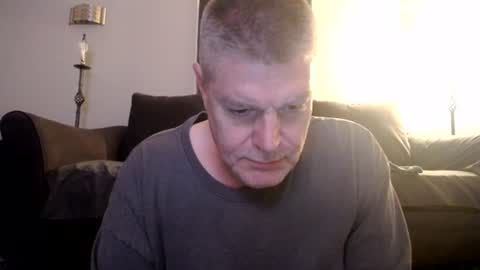 989guy online show from June 16, 11:29 pm
