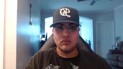 Snapshot of 99_butterfly_boy99 chatting on October 23, 7:06 pm Butterfly boy online show from October 23, 7:06 pm