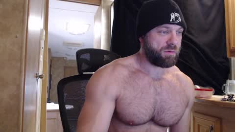 9 fat inches online show from February 1, 5:47 pm