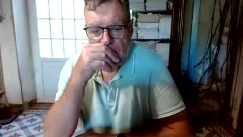 _123_voyeur_ online show from July 28, 12:48 pm