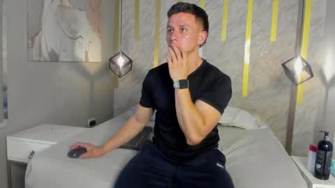 Andrew online show from December 26, 7:16 pm