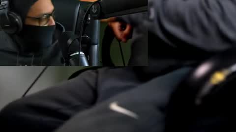 Anonymous online show from November 18, 3:32 am