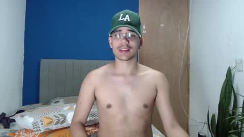 _austinmoon online show from January 15, 4:05 am