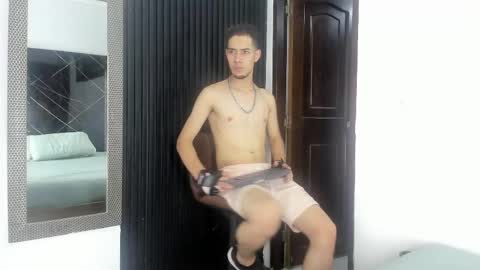 _axel_09 online show from April 29, 4:17 am