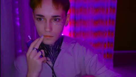 Snapshot of _chicolindo_ chatting on October 25, 2:35 am Diego online show from October 25, 2:35 am