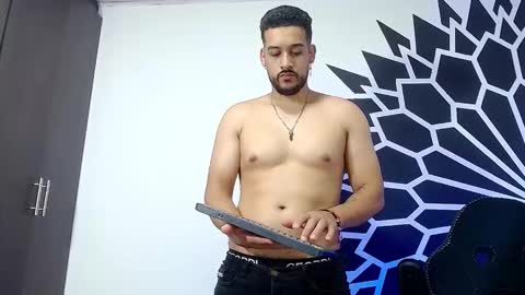 Snapshot of _christopher_dennis_ chatting on February 15, 1:54 am CRIS online show from February 15, 1:54 am