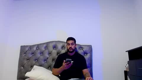 Snapshot of _christopher_dennis_ chatting on October 26, 3:41 am CRIS online show from October 26, 3:41 am