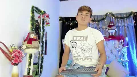 PATRICK AND LEO online show from November 29, 9:06 pm