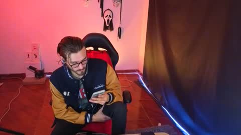 delacruz online show from November 30, 4:47 am