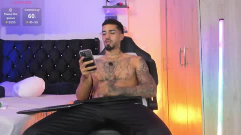 Duriel online show from March 12, 9:55 pm