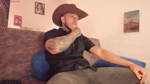 Emilio online show from November 4, 10:38 am