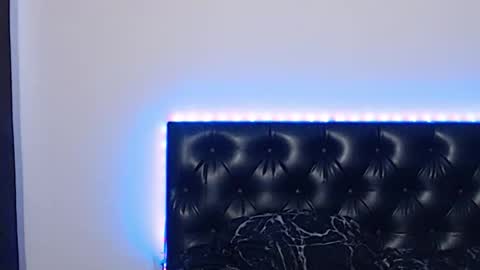 Joni online show from November 2, 6:28 am