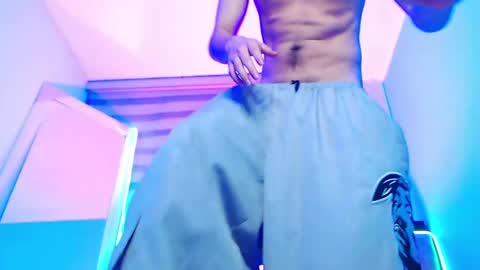 mod online show from March 11, 5:27 am