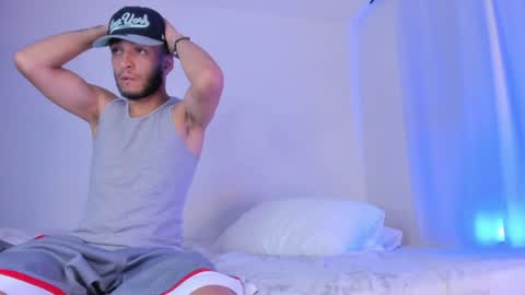 Snapshot of _kevin_xxx chatting on January 6, 5:41 am online show from January 6, 5:41 am