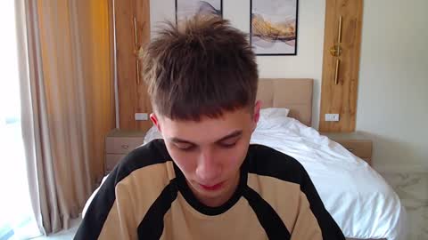 Snapshot of _kurt chatting on February 7, 9:58 am Kurt online show from February 7, 9:58 am