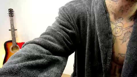 Layne online show from December 14, 9:27 am