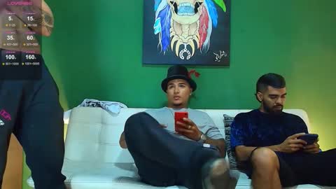 Snapshot of _luxury_23 chatting on October 24, 4:25 am STIVEN online show from October 24, 4:25 am