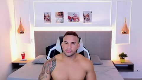 _matthew_santos_ online show from July 1, 1:39 am