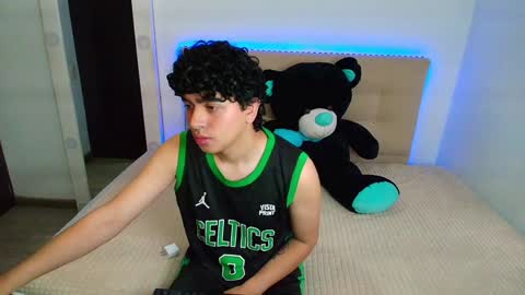 Snapshot of _nickconnor1 chatting on January 5, 8:52 pm Nicolas online show from January 5, 8:52 pm