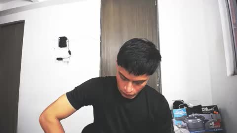 Juan Pablo-independent model online show from April 3, 10:17 pm