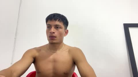 Juan Pablo-independent model online show from January 10, 7:23 am