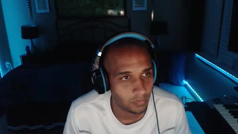 a4orce online show from April 14, 1:38 am