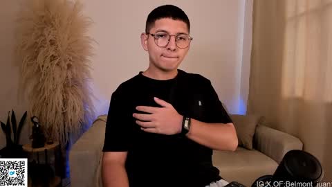 a_lejandro_0_8 online show from April 7, 2:39 pm