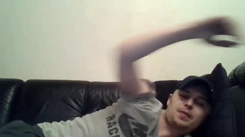 aa11hd online show from April 28, 8:46 pm