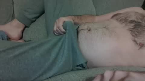 Snapshot of aaron082 chatting on March 11, 11:23 am aaron082 online show from March 11, 11:23 am