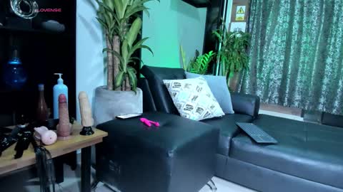 Aaron online show from March 17, 4:04 am