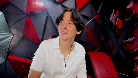 Aaron online show from December 6, 12:07 am