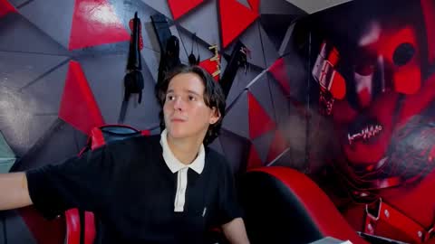 Aaron online show from December 16, 9:55 pm