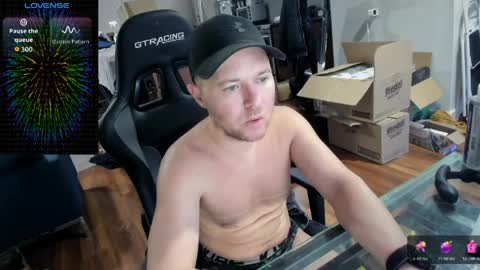 Aaron Skye online show from April 2, 1:03 am